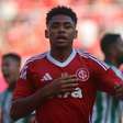 Inter recebe procura do Cruzeiro por zagueiro
