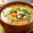 5 sopas ricas em proteína vegetal para o almoço