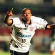 A declaração de Dinei sobre a situação atual do Corinthians: "eu fiquei muito"