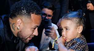 Filha de Neymar e Bruna Biancardi, Mavie é comparada ao pai por essas respostas de duas palavras em 1ª entrevista. Vídeo!