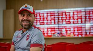 Vila Nova anuncia o retorno do técnico Luizinho Lopes
